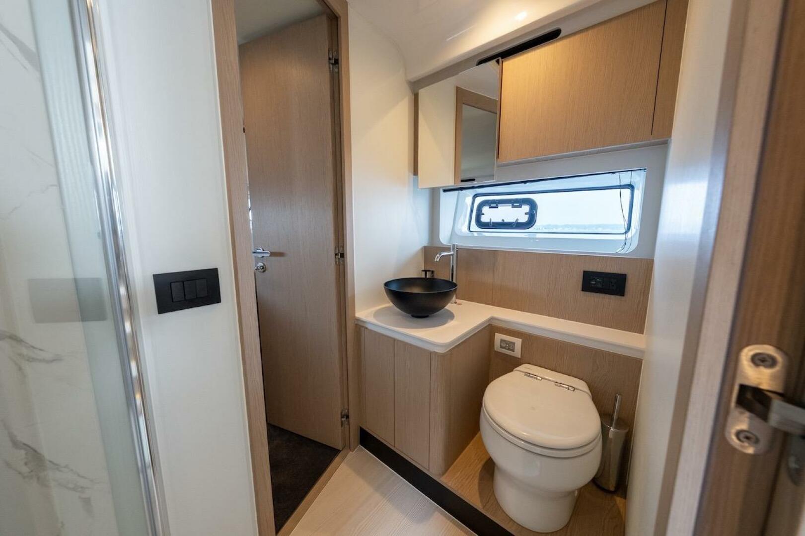 2023 Azimut Fly 53 - Image 95