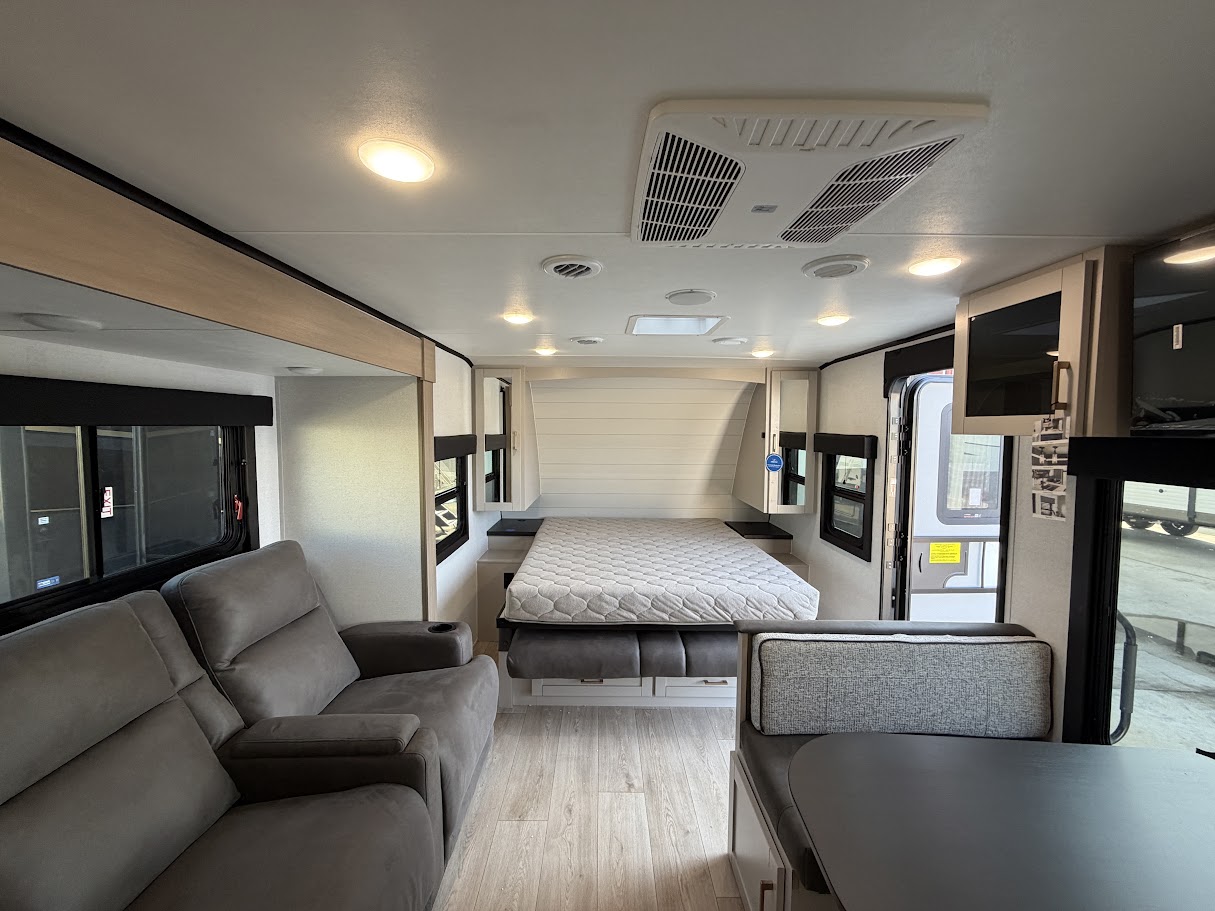 2027 JAYCO JAY FEATHER 21MML - Image 30