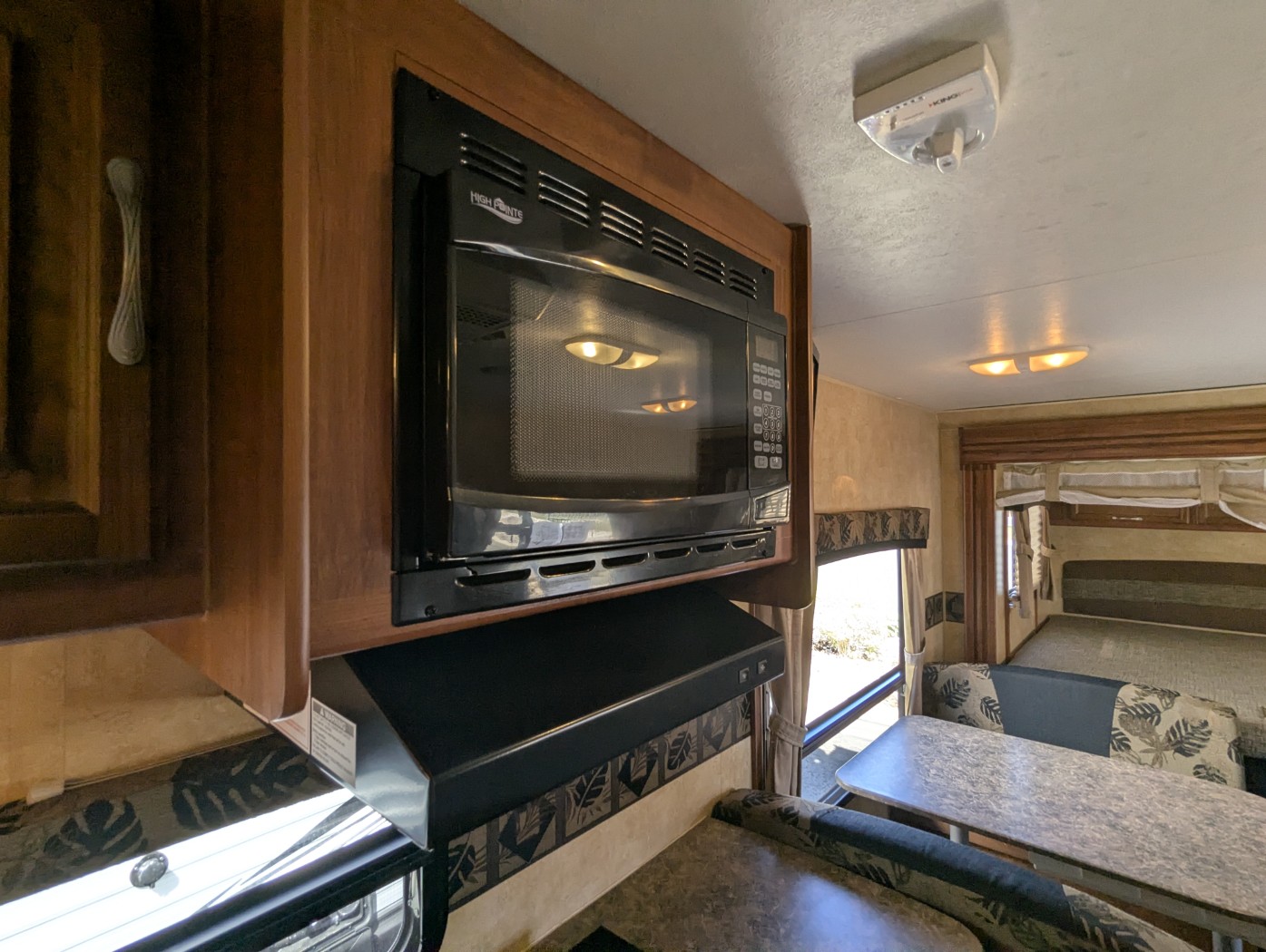 2011 JAYCO JAYFEATHER X213 - Image 21