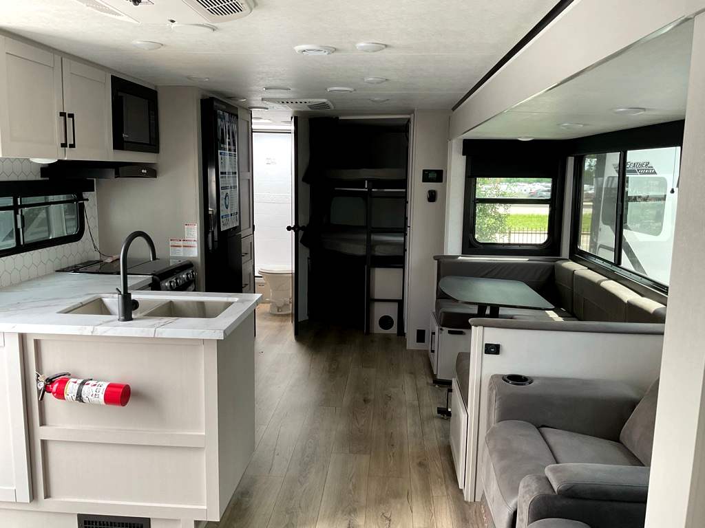 2026 JAYCO Jay Feather 29 BHB - Image 5