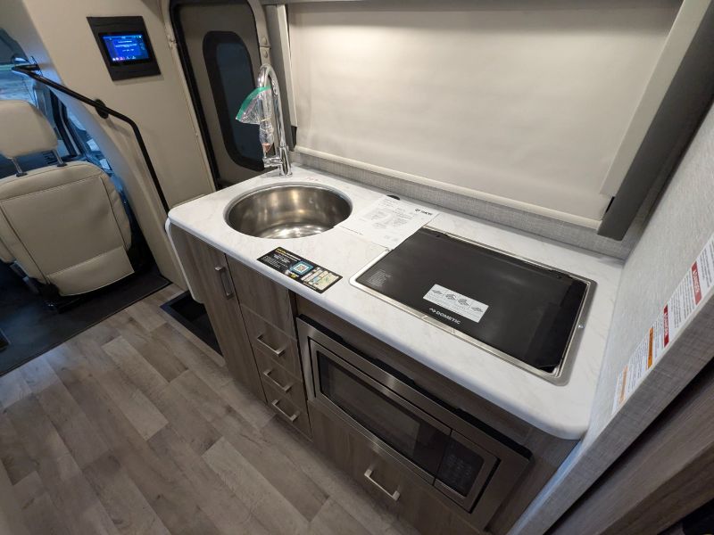 2025 Thor Motor Coach Gemini AWD 24JG - Image 19