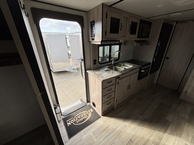 2022 Coachmen Northern Spirit XTR 2145RBX - Image 32
