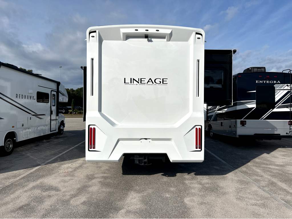 2026 GRAND DESIGN LINEAGE SERIES F 31ZW - Image 10