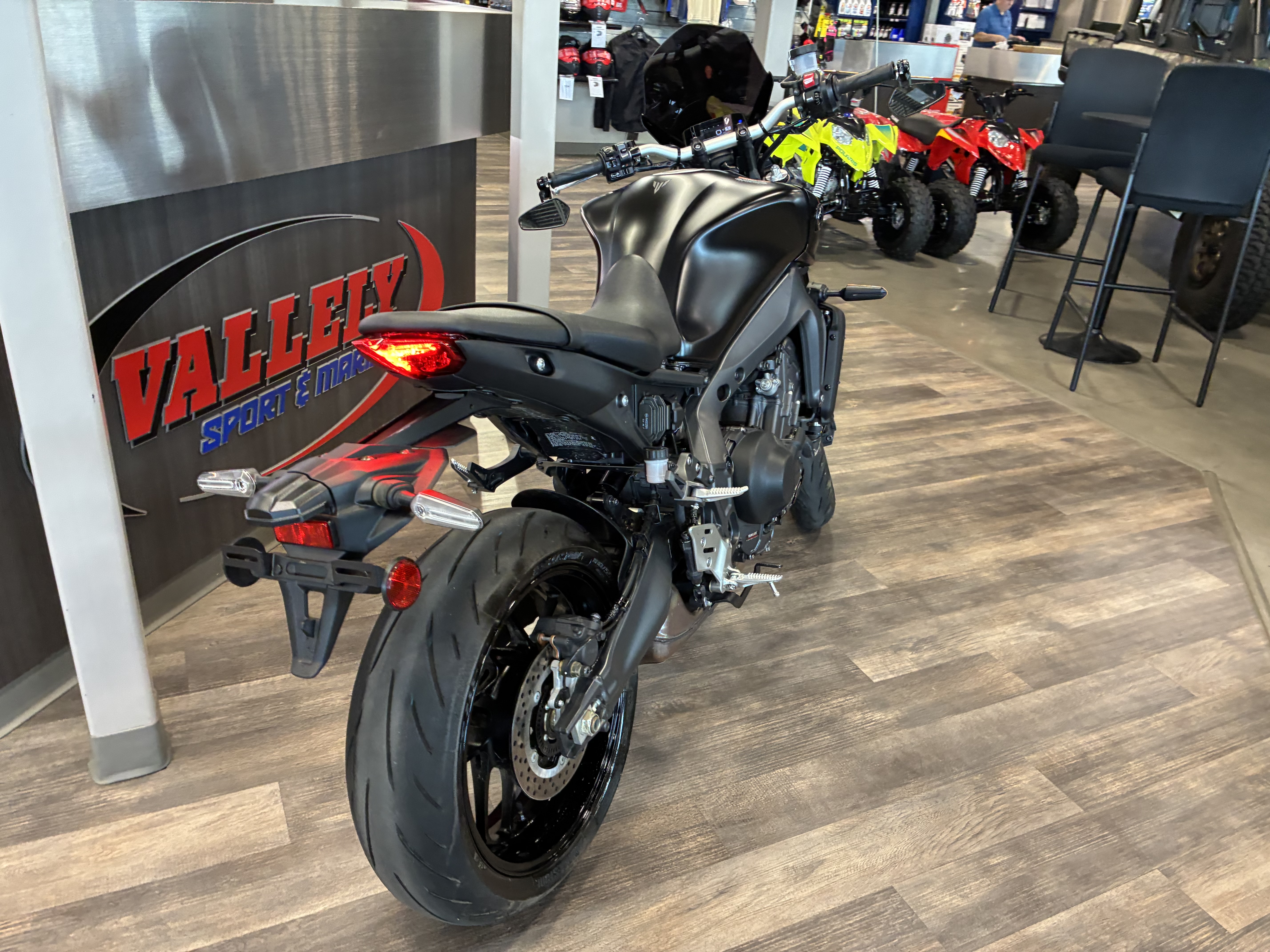 2023 Yamaha MT 09 - Image 3