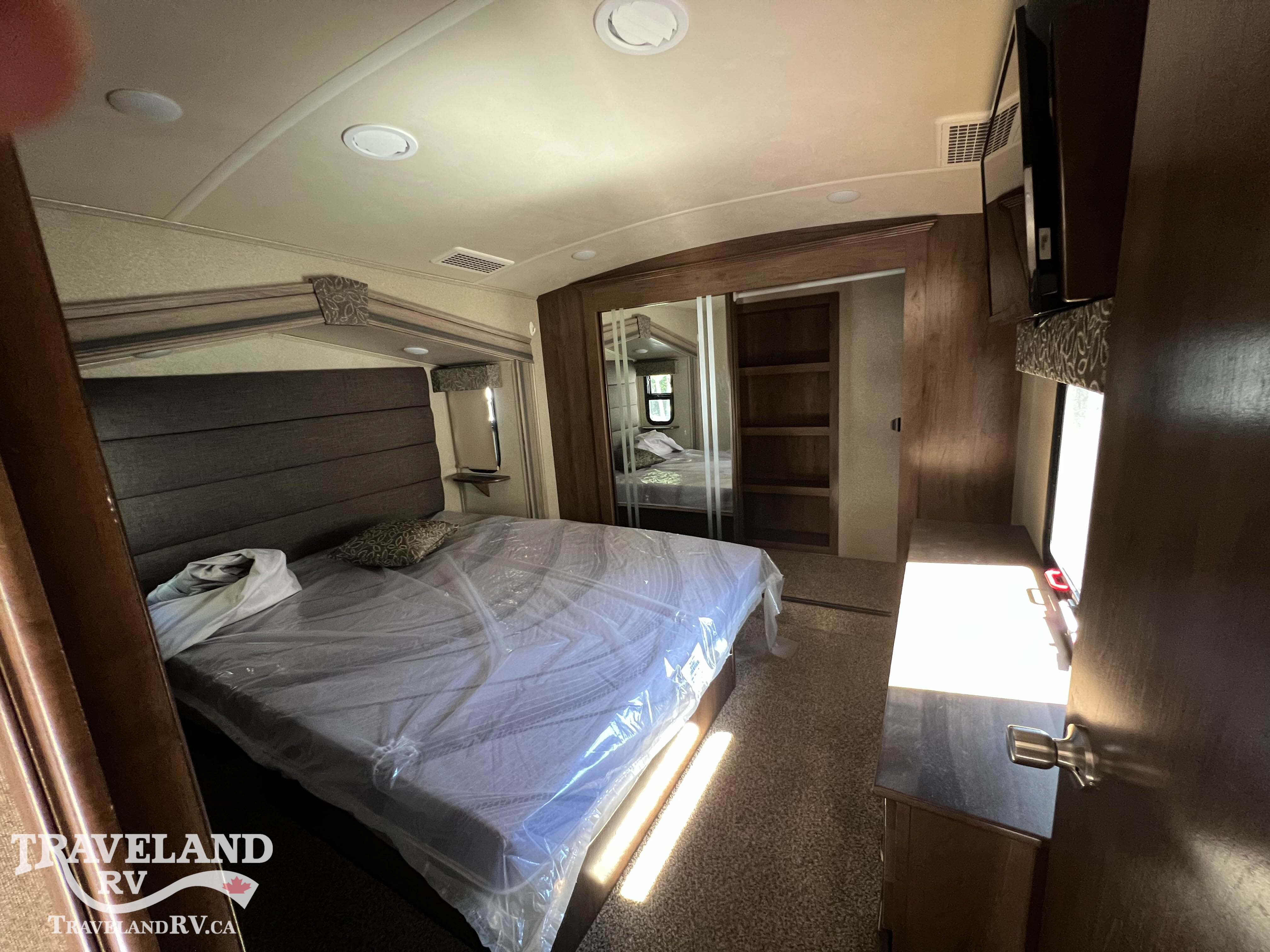 2019 Forest River Cedar Creek Silverback 33IK - Image 18