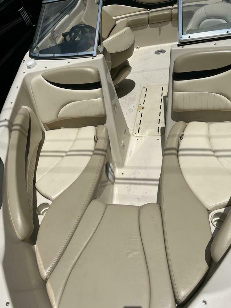 2005 Glastron GX235 - Image 7