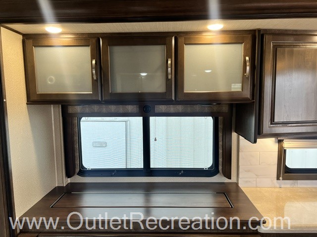 2019 Grand Design Solitude 385GK - Image 16