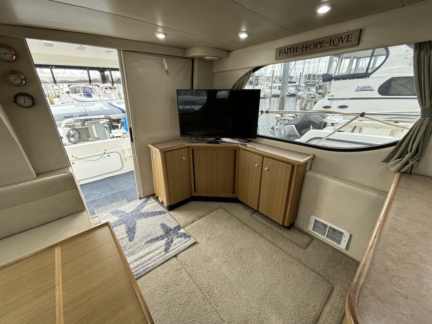 2000 Bayliner 3788 Command Bridge - Image 8