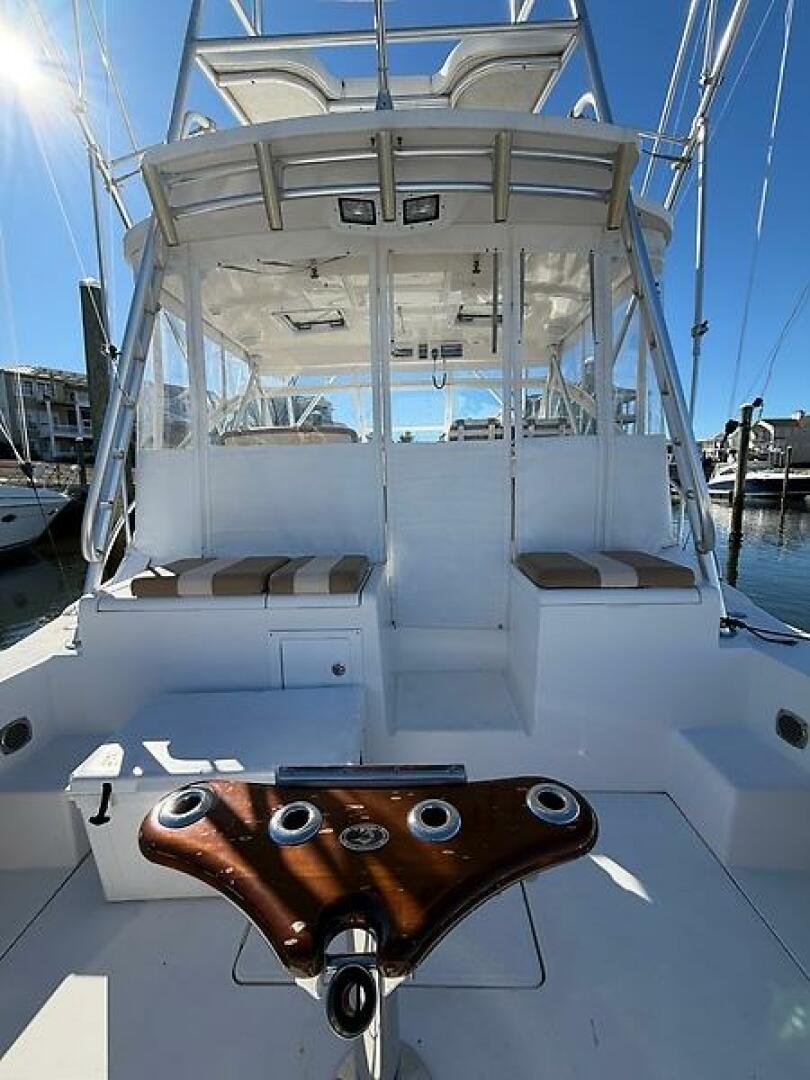 2011 Luhrs 37 IPS Canyon Series - Image 6