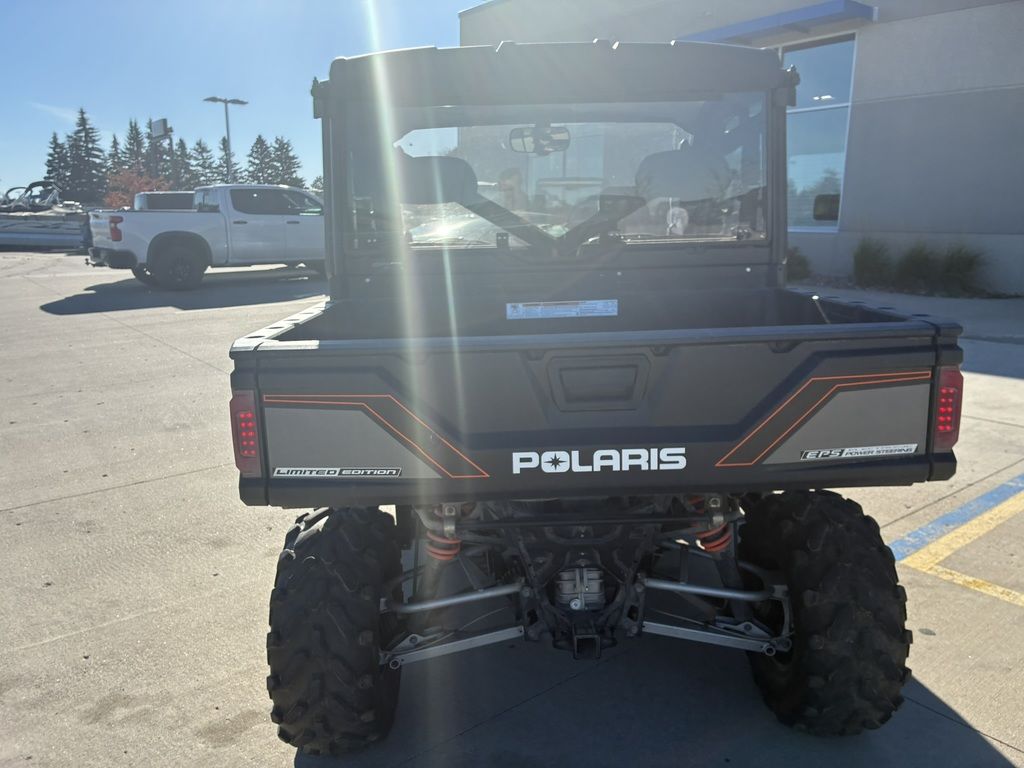 2014 Polaris® Ranger® XP 900 EPS Titanium Matte Metallic LE - Image 9