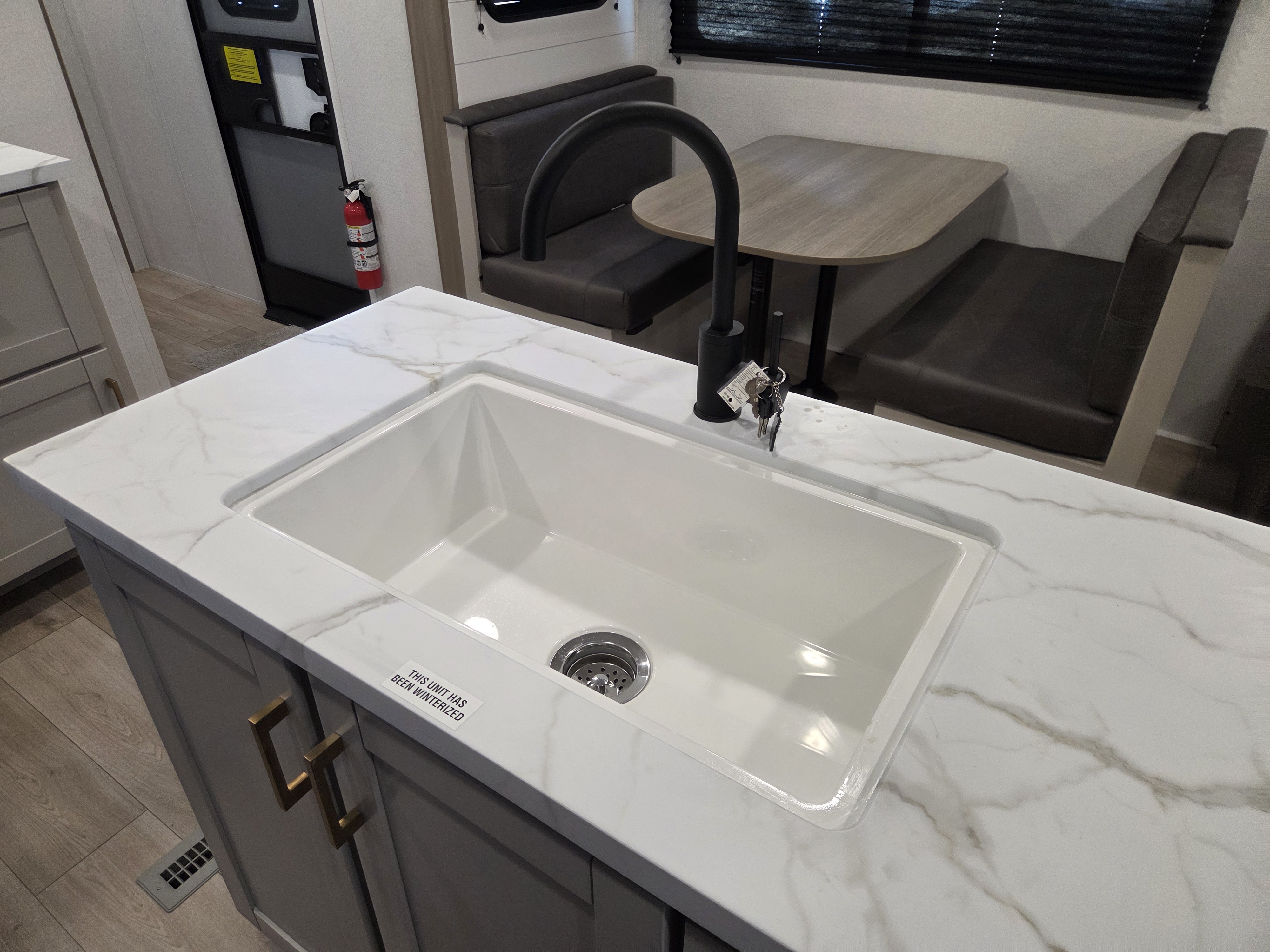 2027 Jayco Jay Flight SLX 334RTS - Image 9