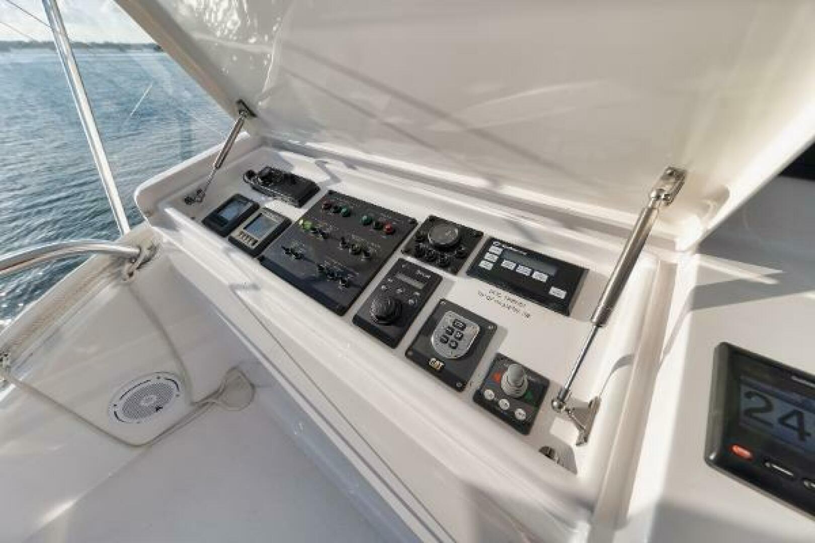 2018 Hatteras Hatteras GT54 Base - Image 15