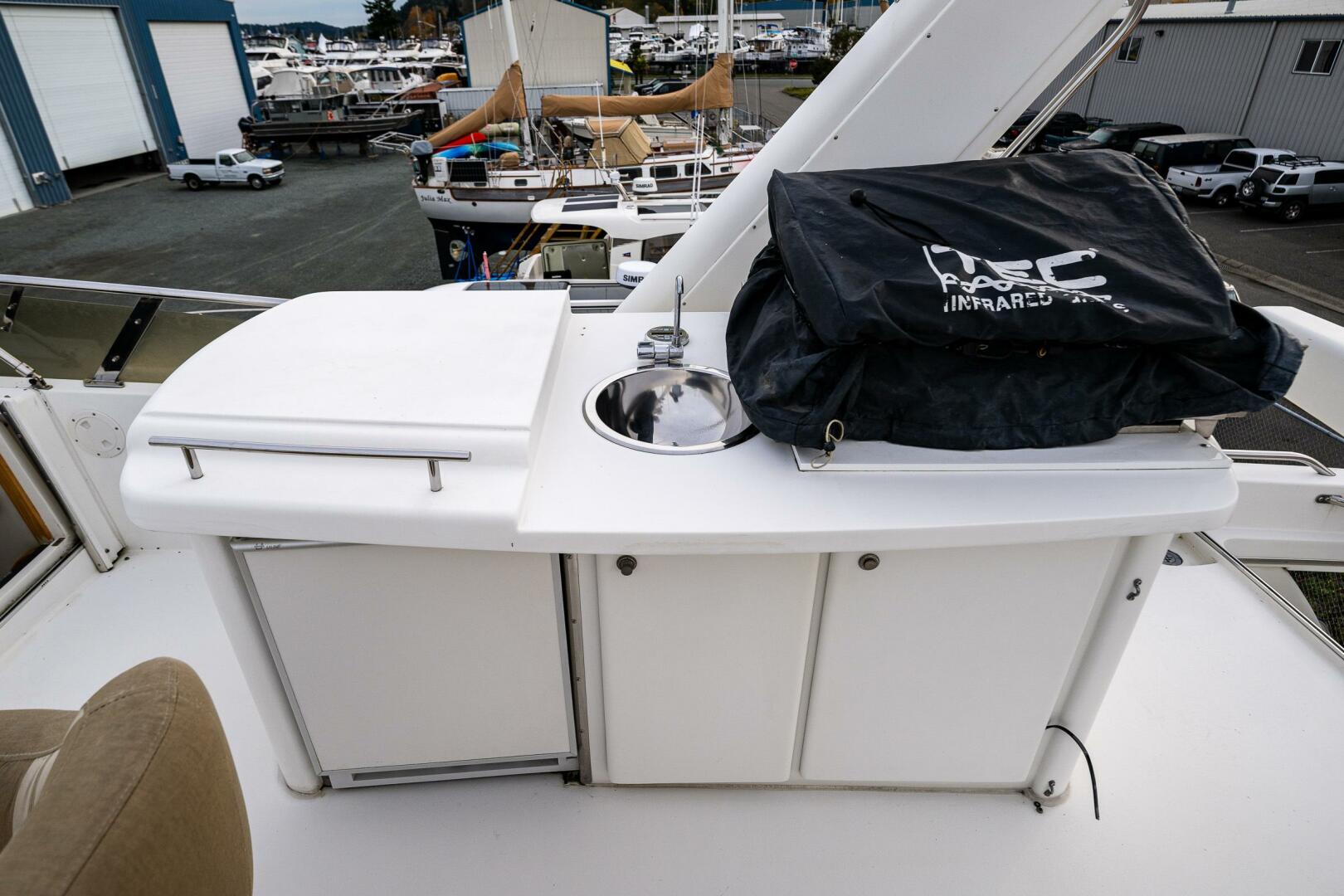 2001 Navigator 61 Pilothouse - Image 52