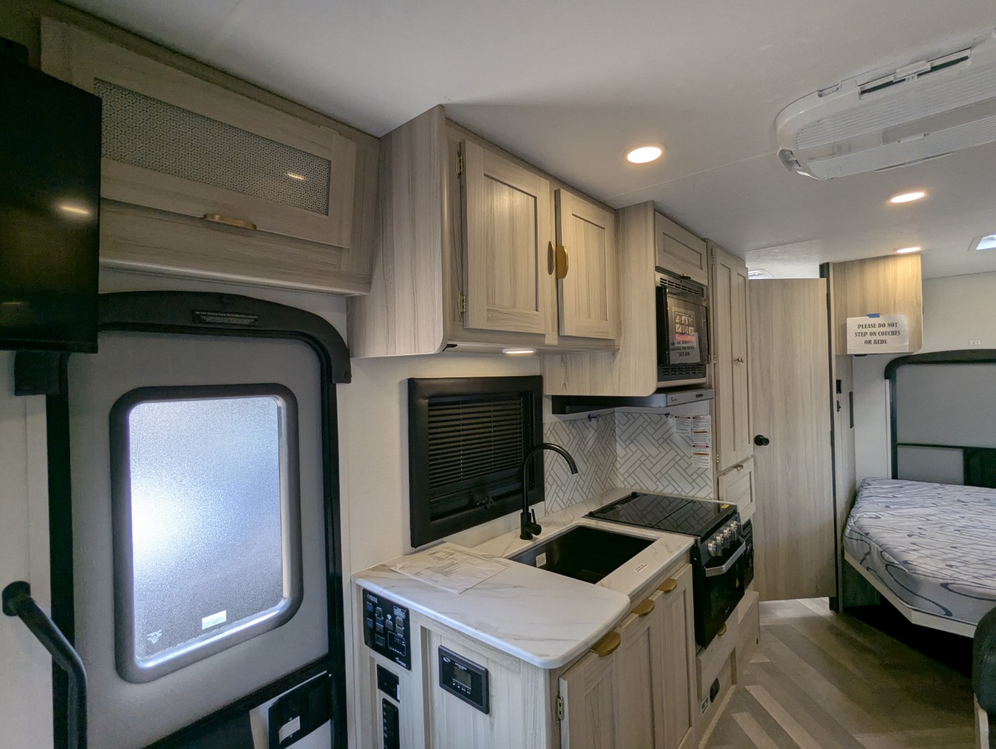 2026 Coachmen Cross Trail 22XG - ATH Edition - Image 26
