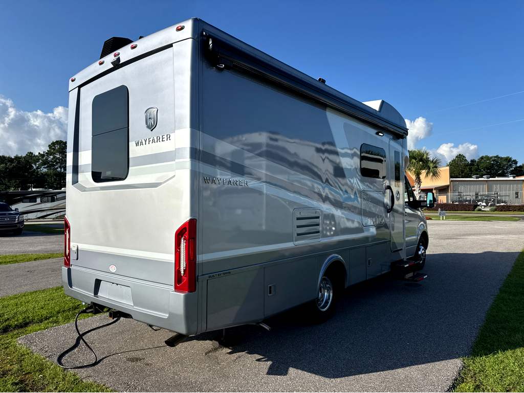 2024 TIFFIN WAYFARER 25JW - Image 7