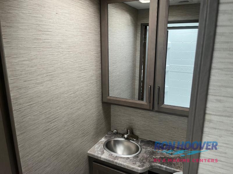 2024 THOR MOTOR COACH 28A - Image 39
