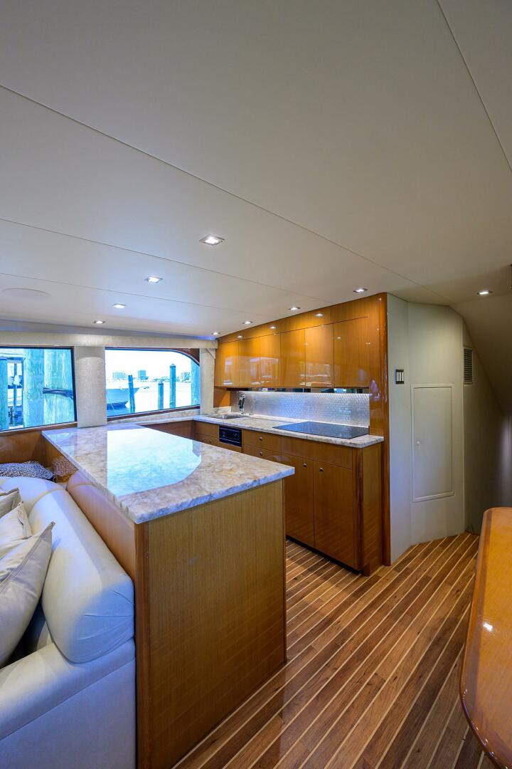 2004 Viking 65 Enclosed Bridge w/Tower - Image 20