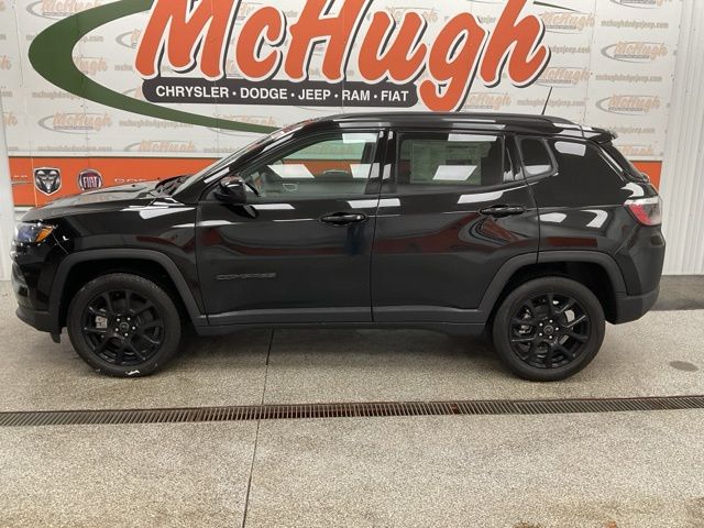 2026 Jeep Compass Latitude Altitude 4x4 - Image 13