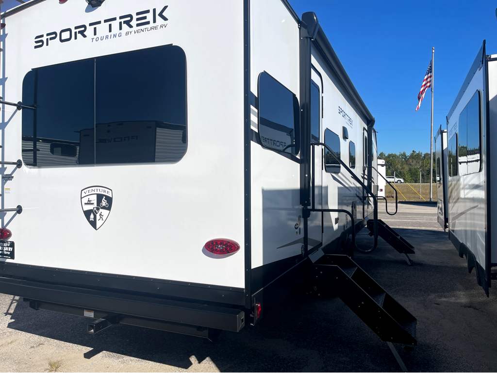 2026 VENTURE RV SPORTTREK 302VRD - Image 4