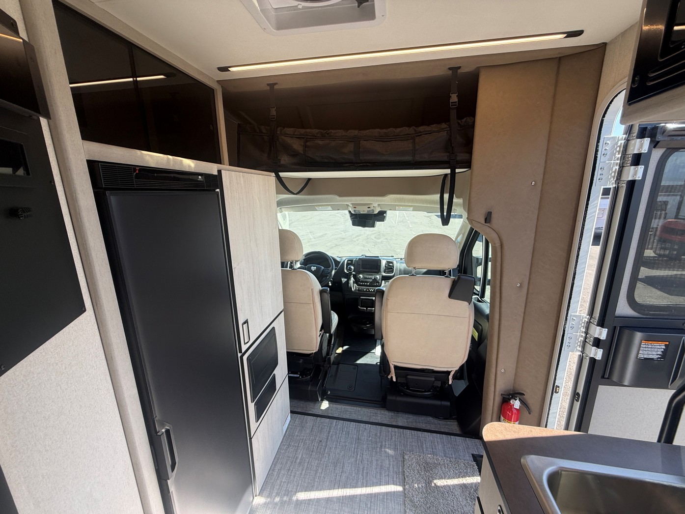 2027 Winnebago Elora 19DC - Image 29