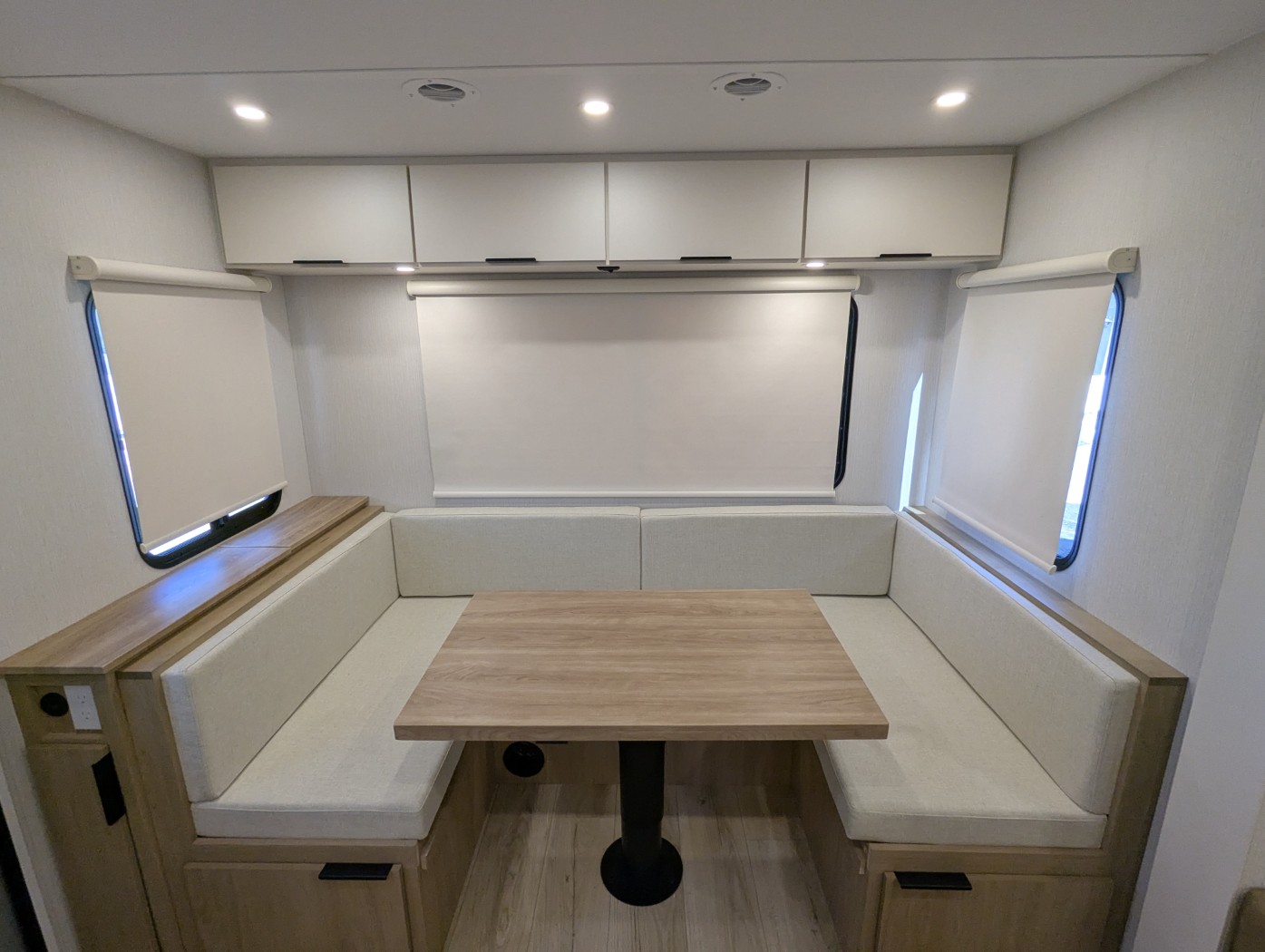 2026 Winnebago Thrive