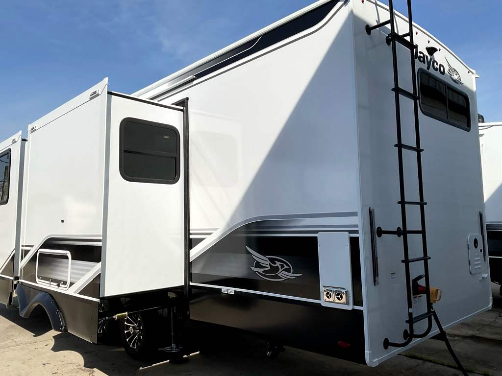 2026 JAYCO Eagle 265 FKDS HT - Image 27