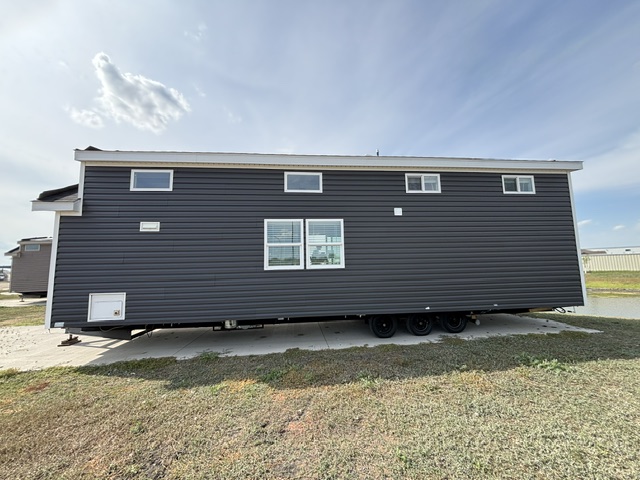 2026 Kropf Lakeside 8155 - Image 5