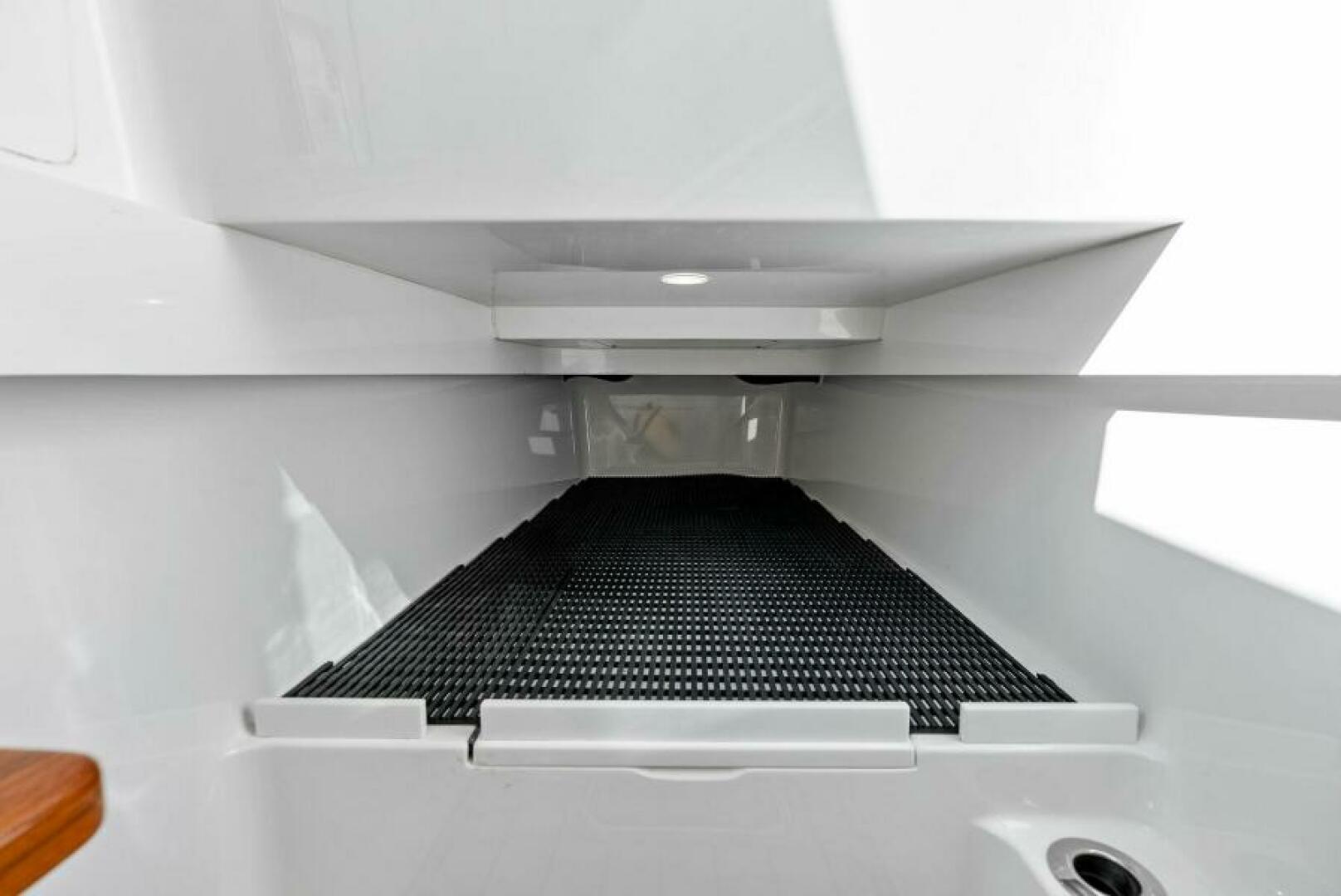 2021 Valhalla Boatworks V-37 - Image 17