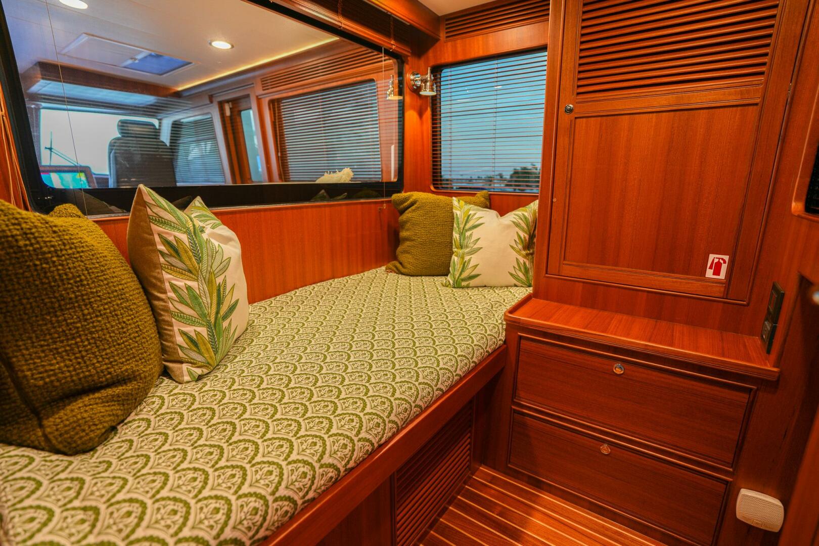 2025 Marlow Explorer 70E-CB - Image 45