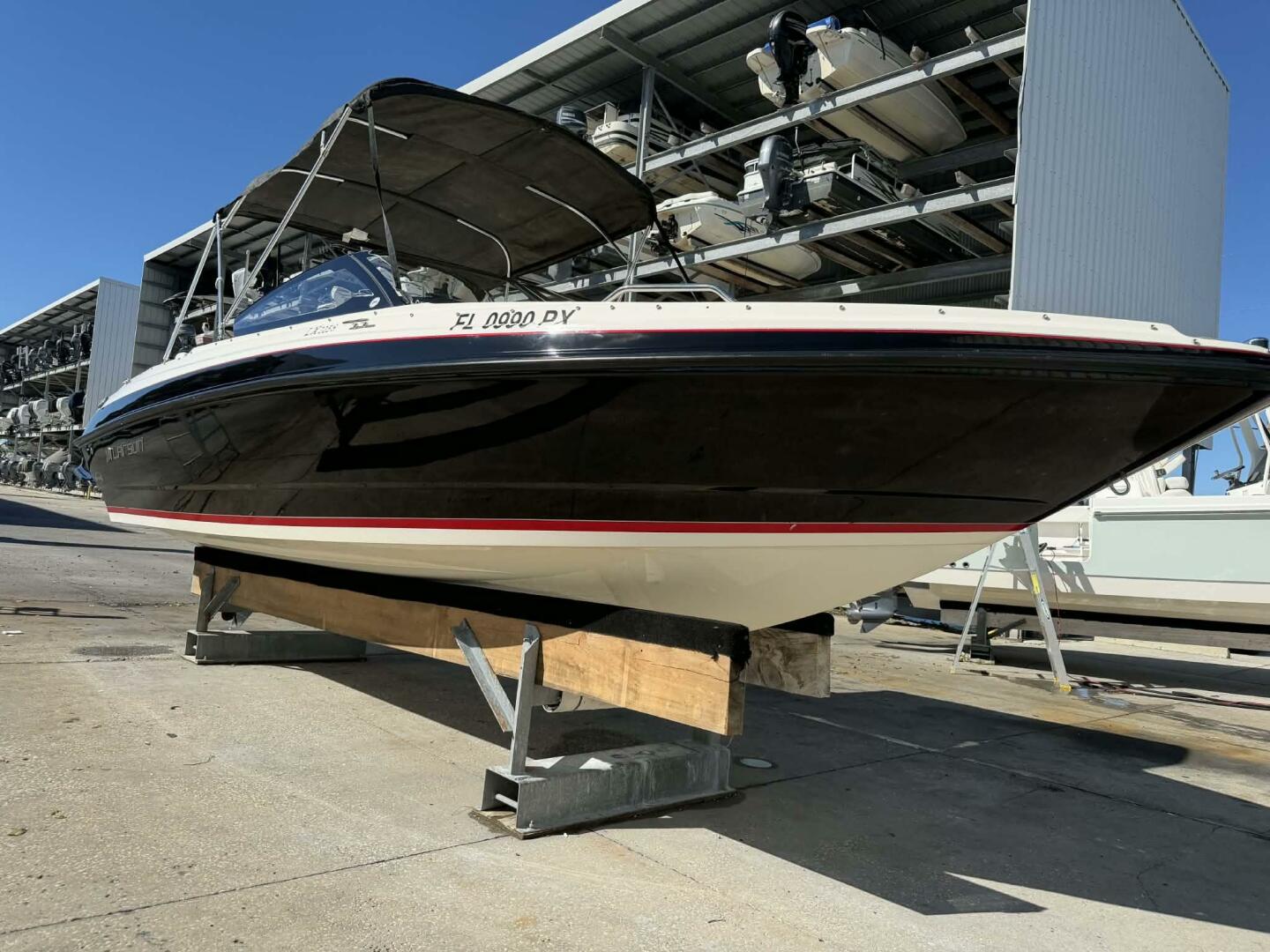 2015 Larson LX 225S IO - Image 2