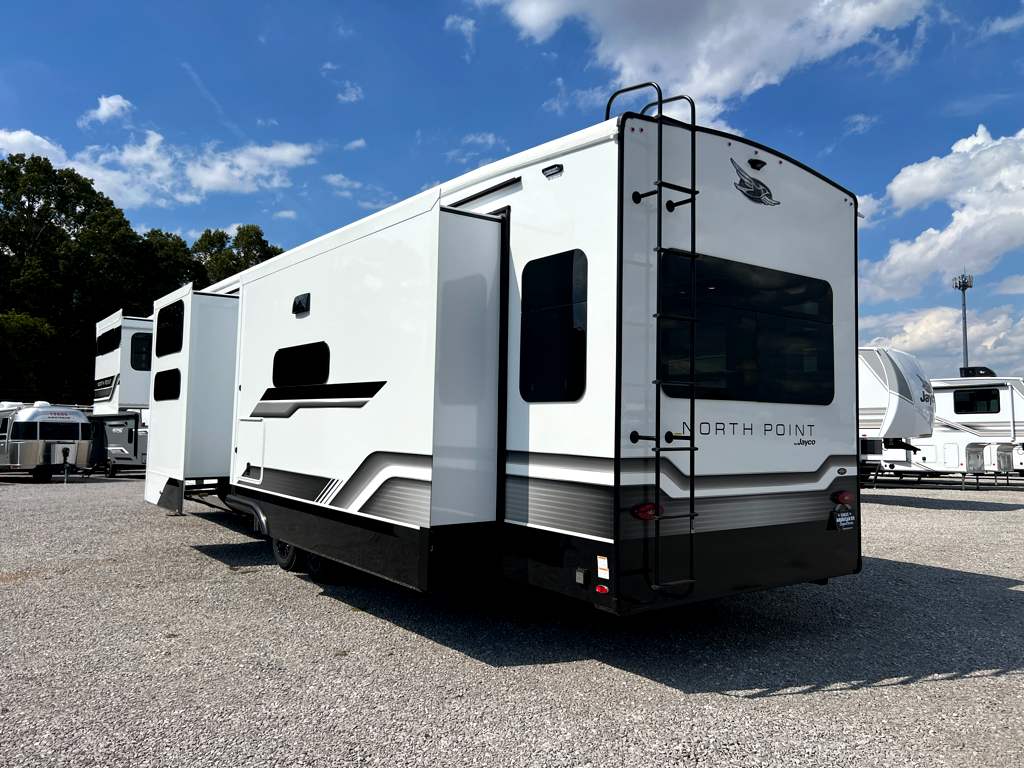 2027 JAYCO NORTH POINT 361RLBH - Image 3
