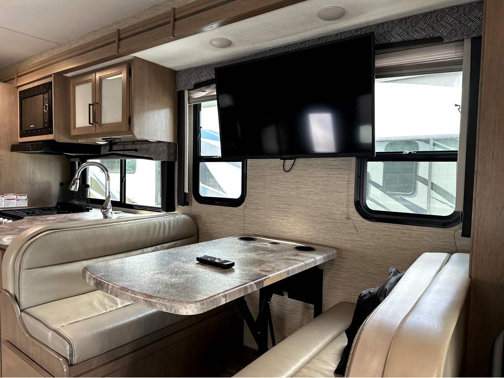 2023 THOR MOTOR COACH MAGNITUDE GA31 - Image 11
