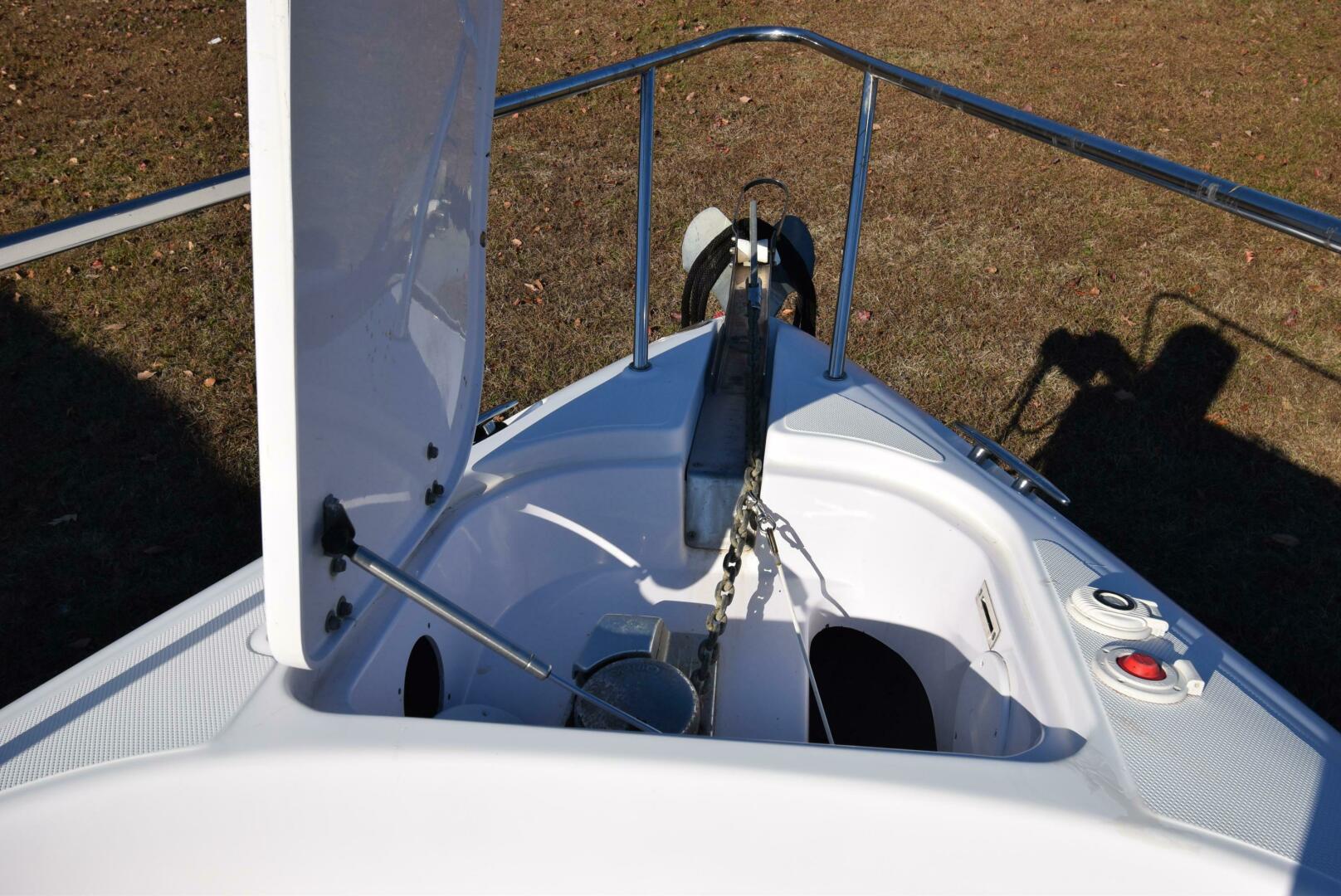 2005 Donzi 38 ZSF - Image 19