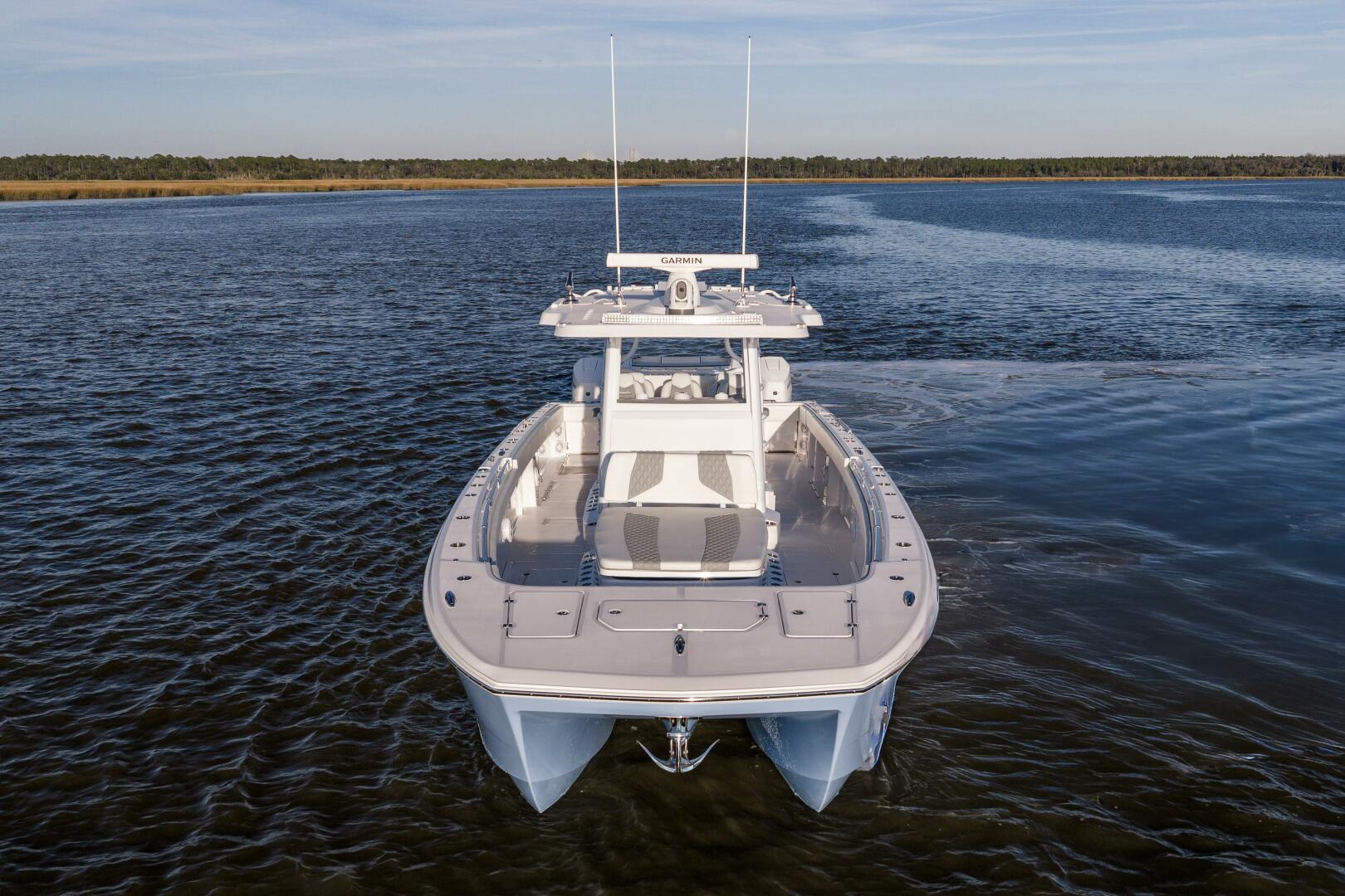2024 Invincible 40 CAT - Image 9