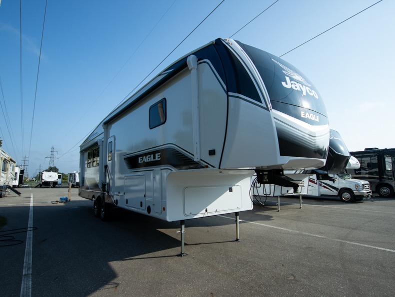 2026 Jayco Eagle 365UKTS - Image 1