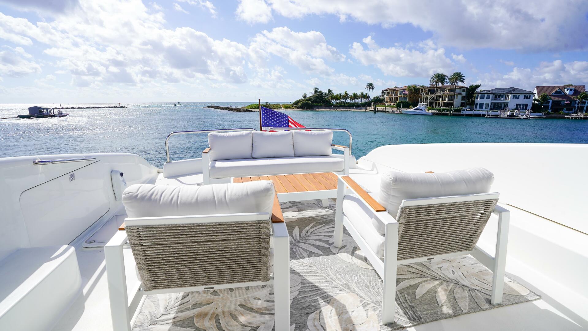 2004 Lazzara Yachts 80 SL - Image 66