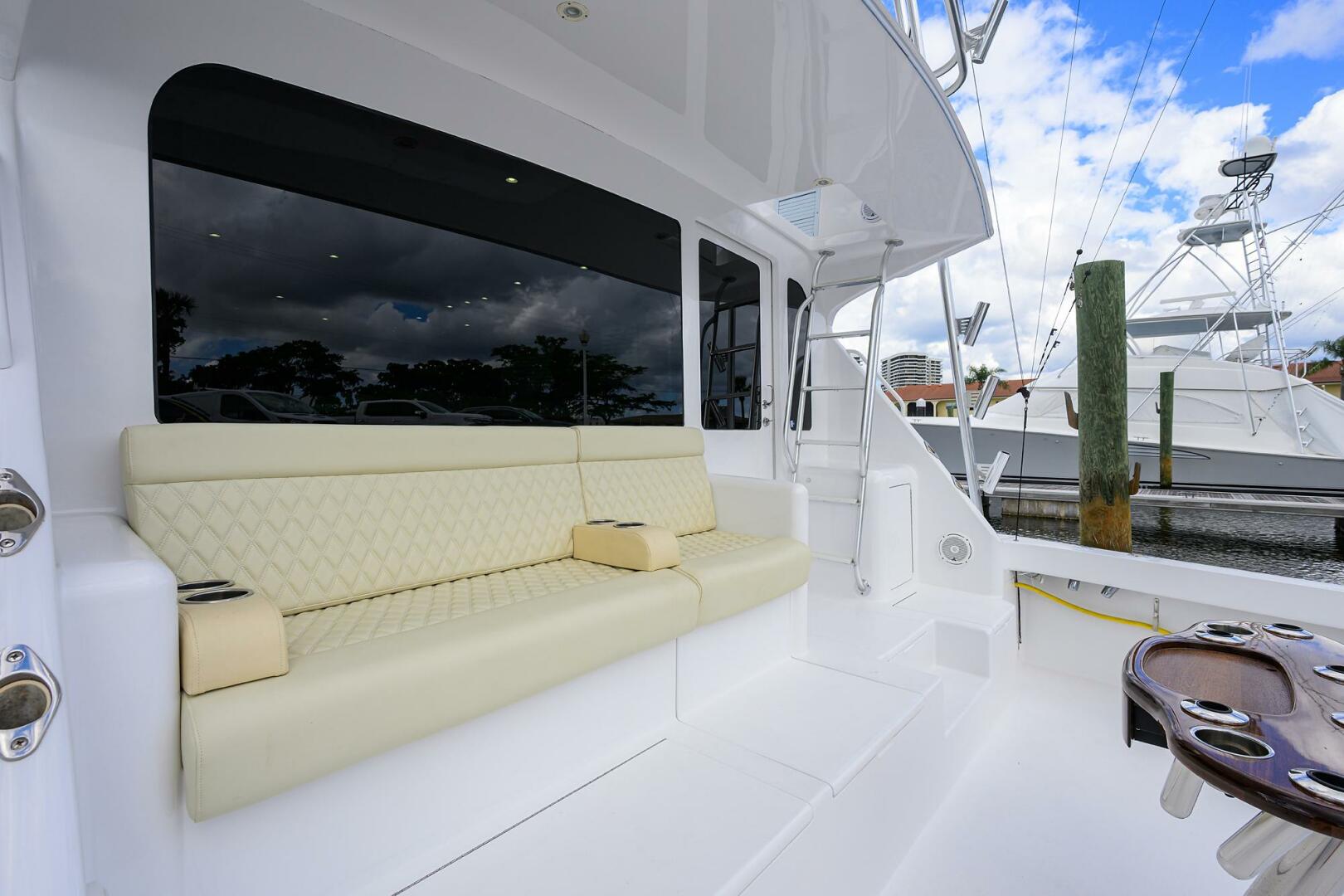 2004 Viking 56 Convertible - Image 33