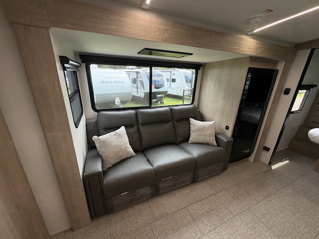 2026 Grand Design Imagine 2300MK - Image 10