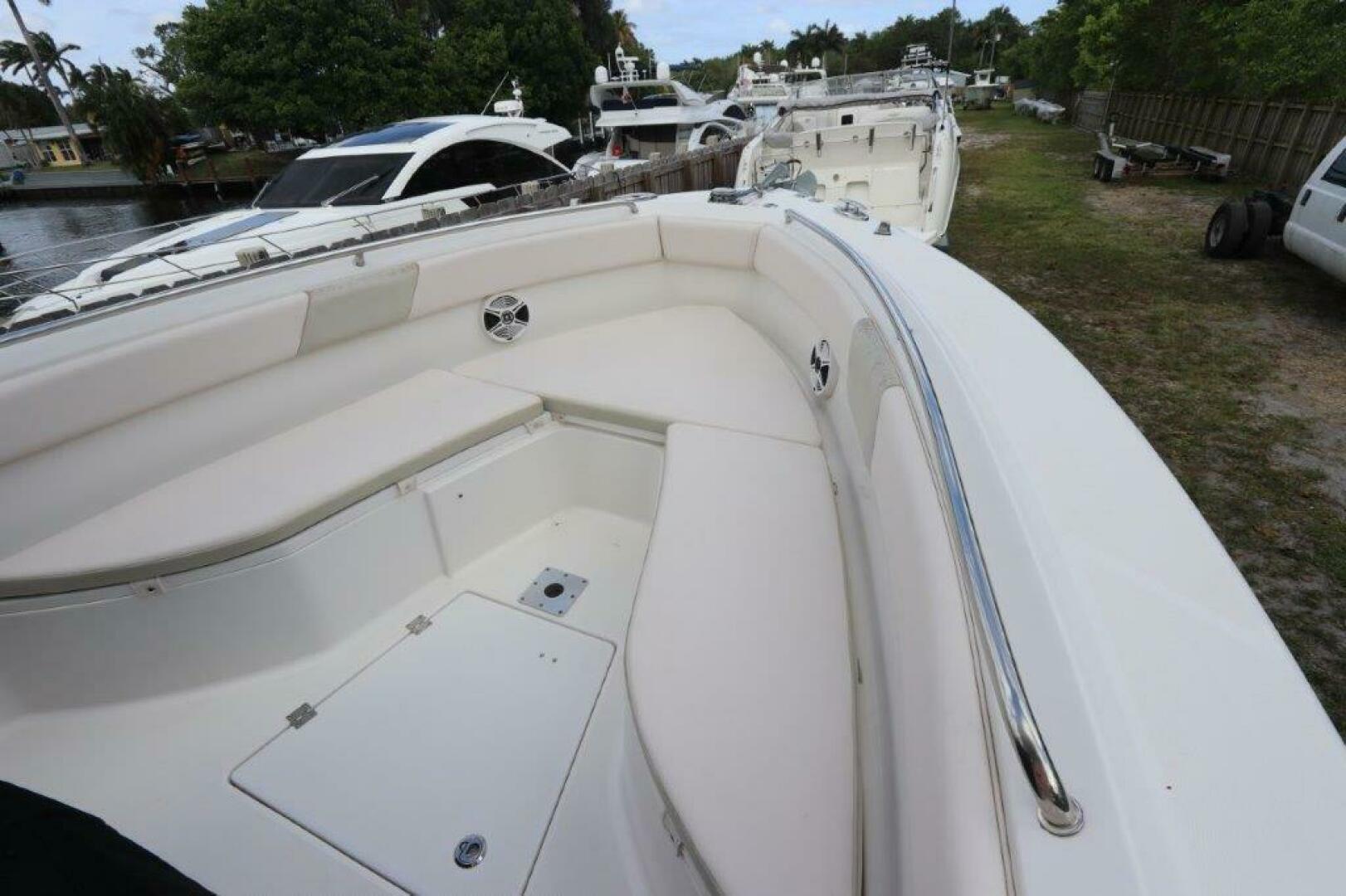 2017 Robalo R260 Center Console - Image 19