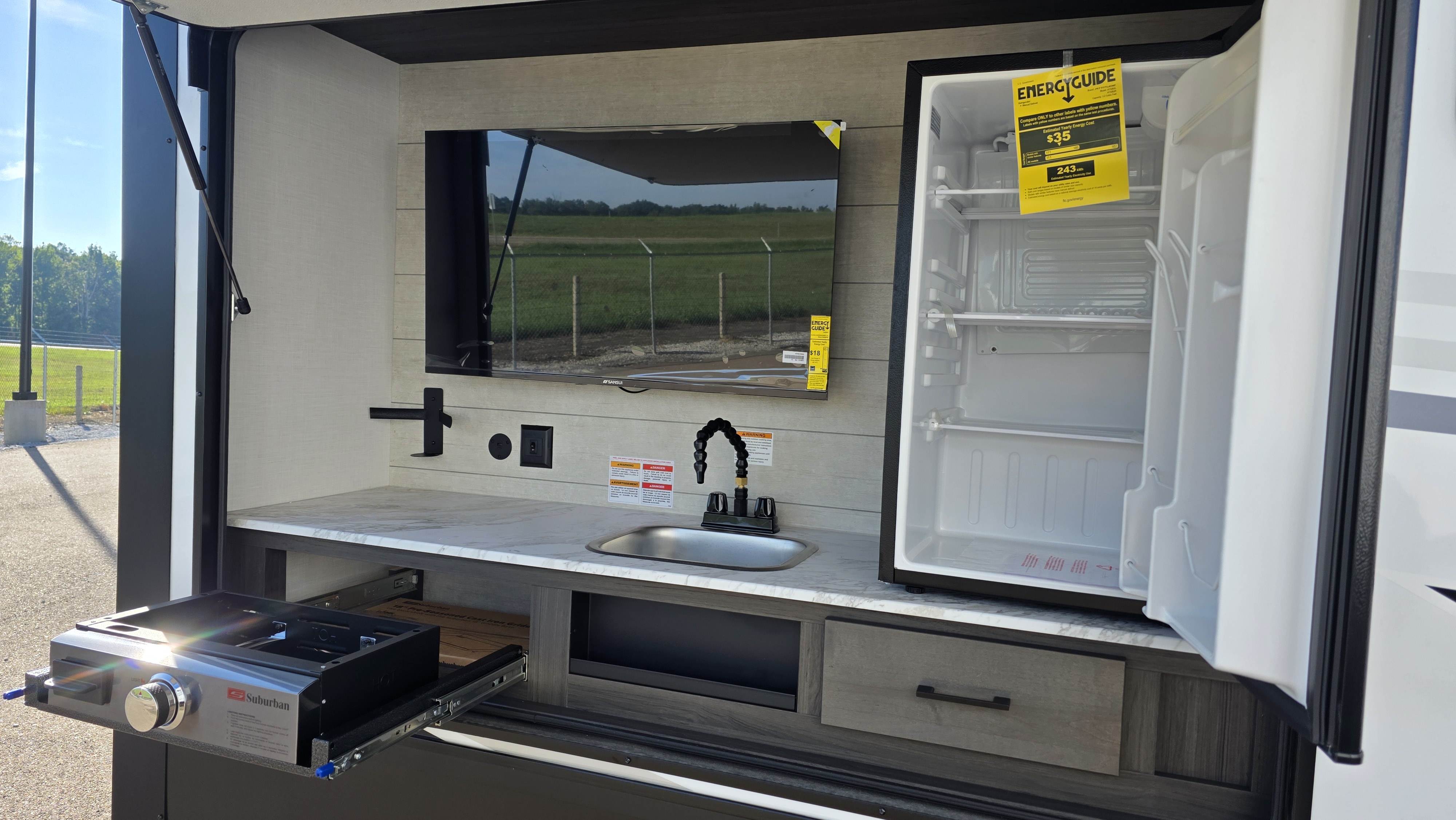 2027 VENTURE RV SPORTTREK 353VIK - Image 6