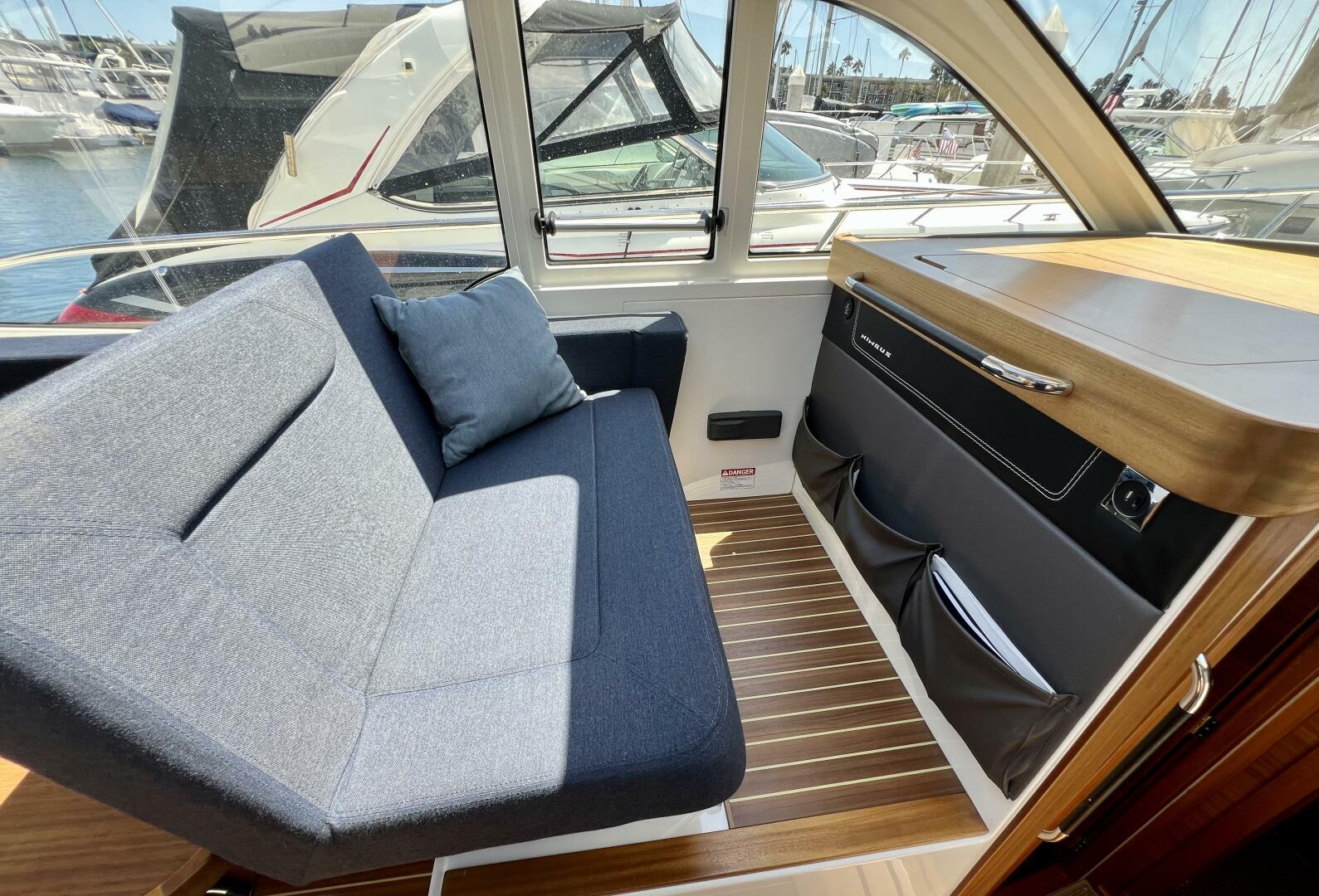2018 Nimbus 365 Coupe - Image 43