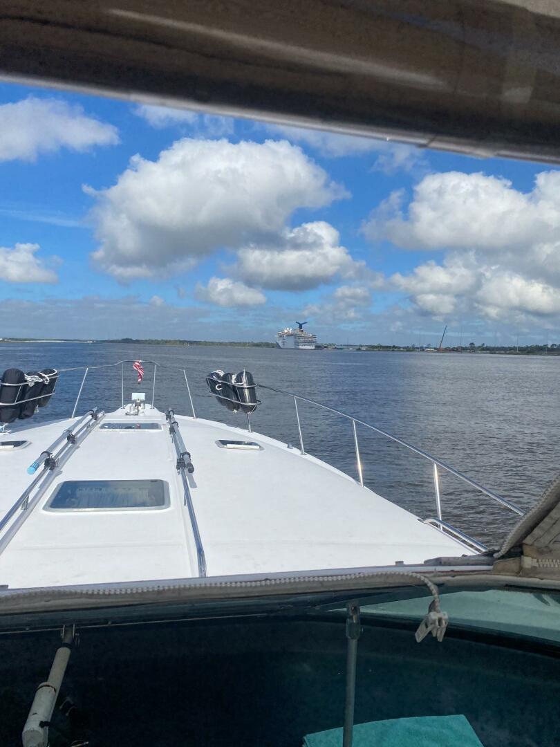 1993 Sea Ray 440 Sundancer - Image 32