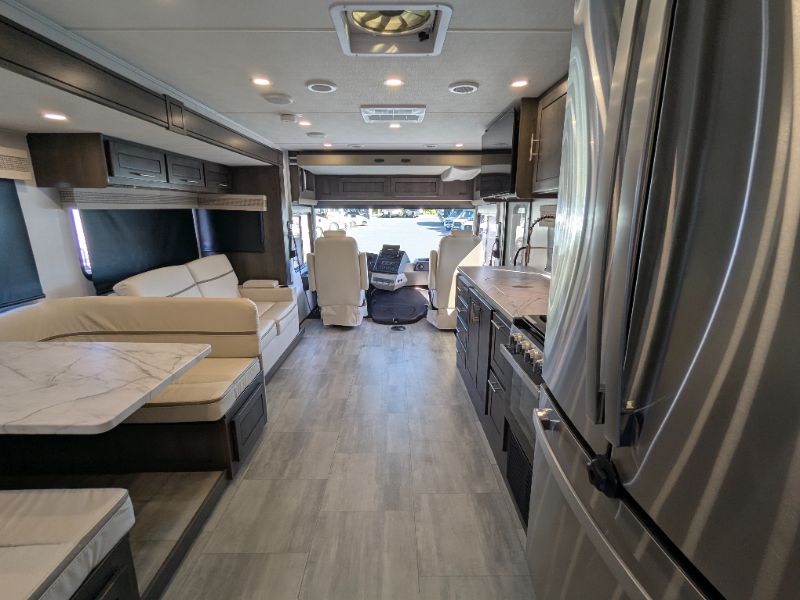 2025 Forest River Georgetown 3 Series GT3 32A3 - Image 28