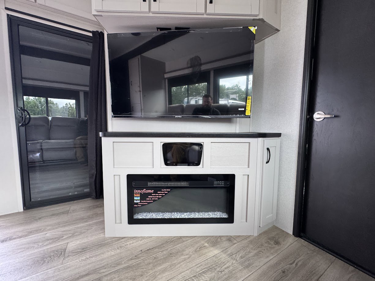 2026 JAYCO SEISMIC 413 - Image 17