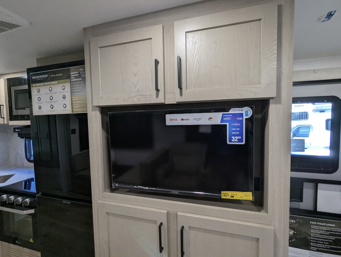 2026 Forest River Rockwood Ultra Lite 2606WS - Image 11