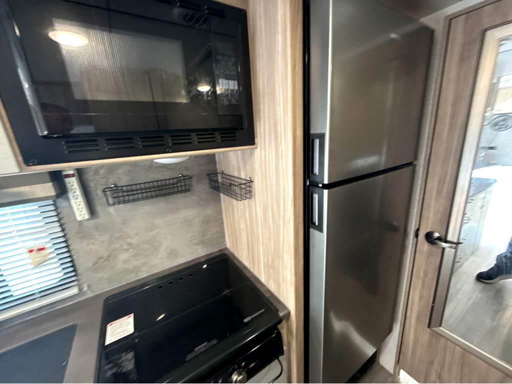 2022 WINNEBAGO MICRO MINNIE 1800BH - Image 20