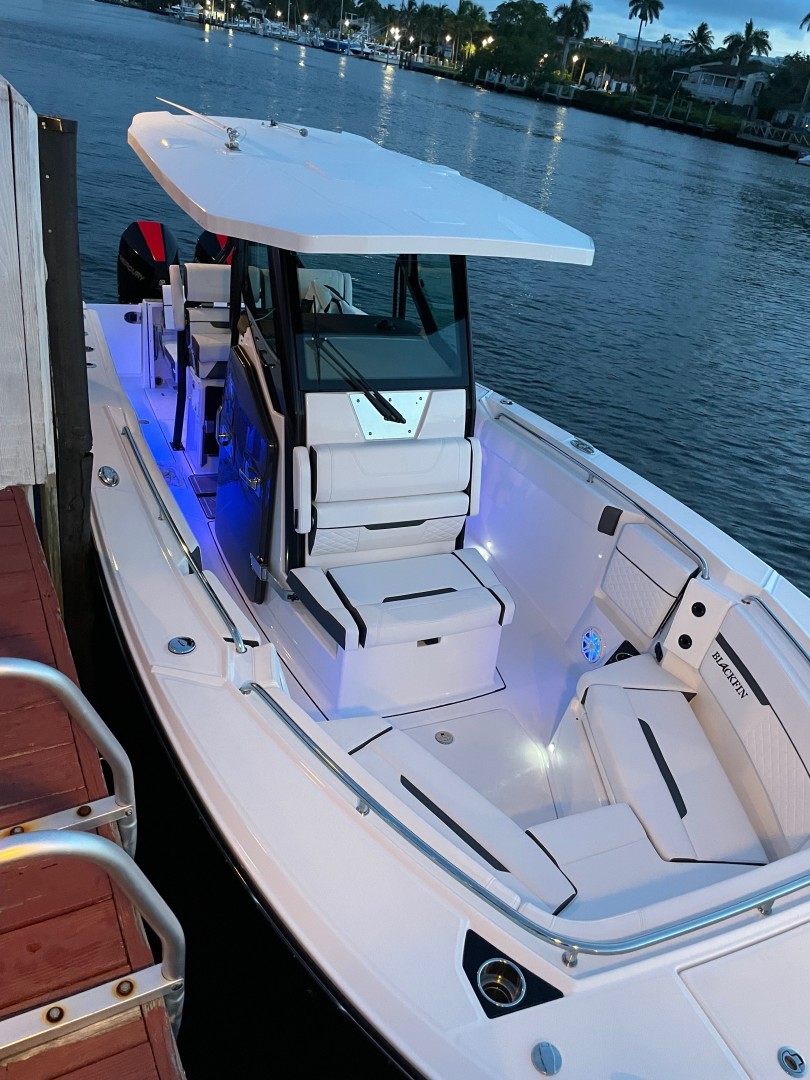 2022 Blackfin 272CC - Image 8