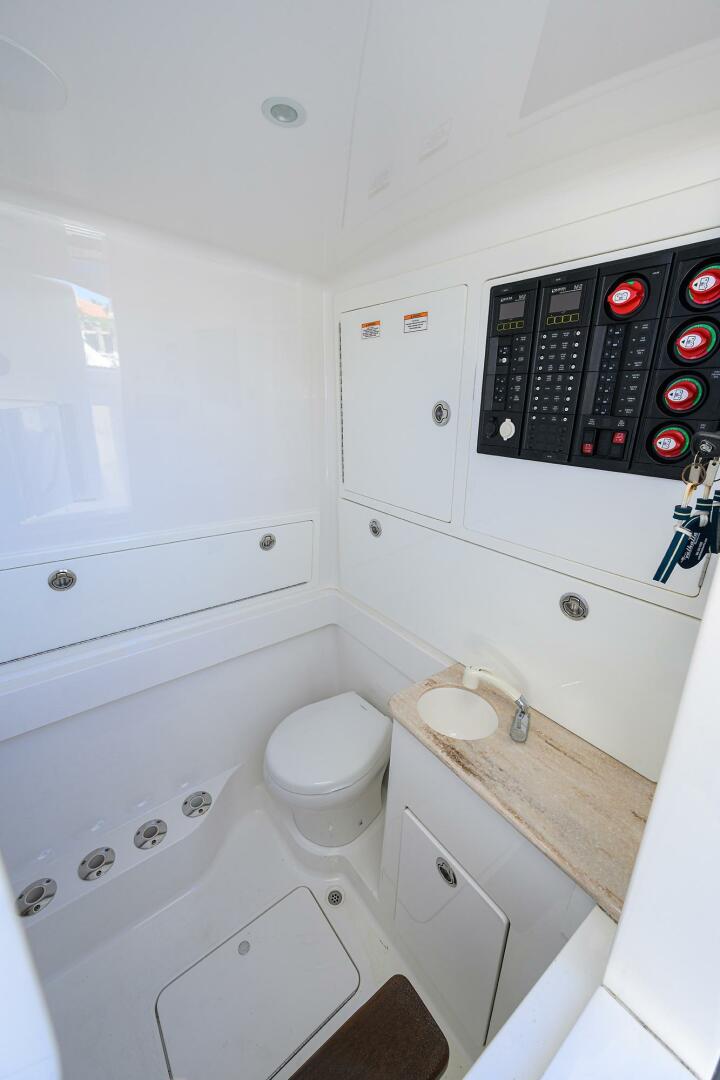 2022 Valhalla Boatworks V-41 - Image 25