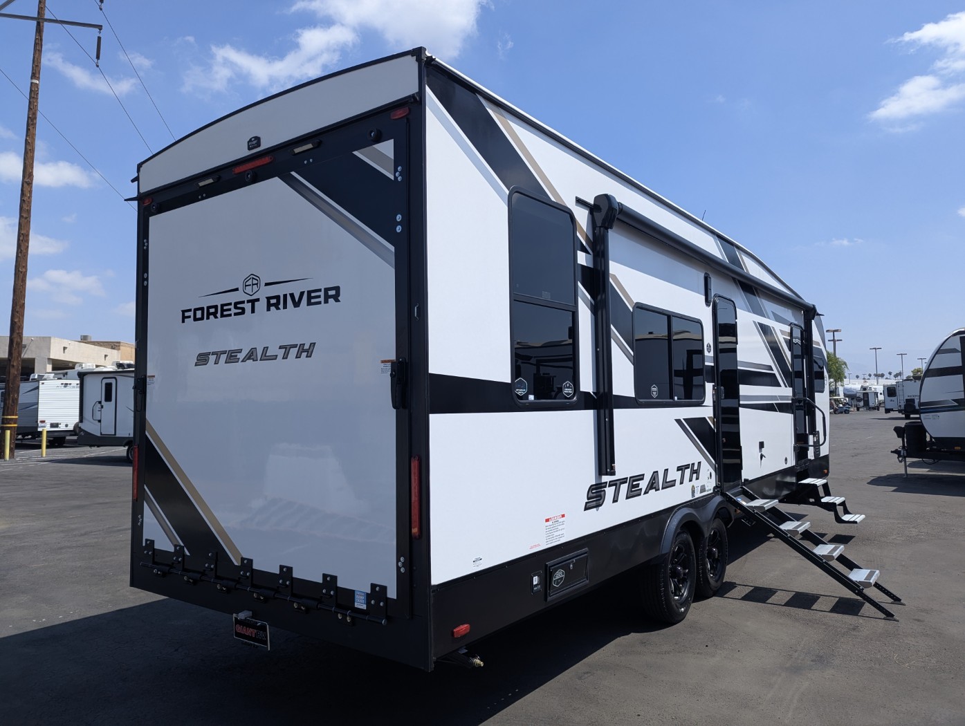 2026 Forest River Stealth 2600 - Image 14