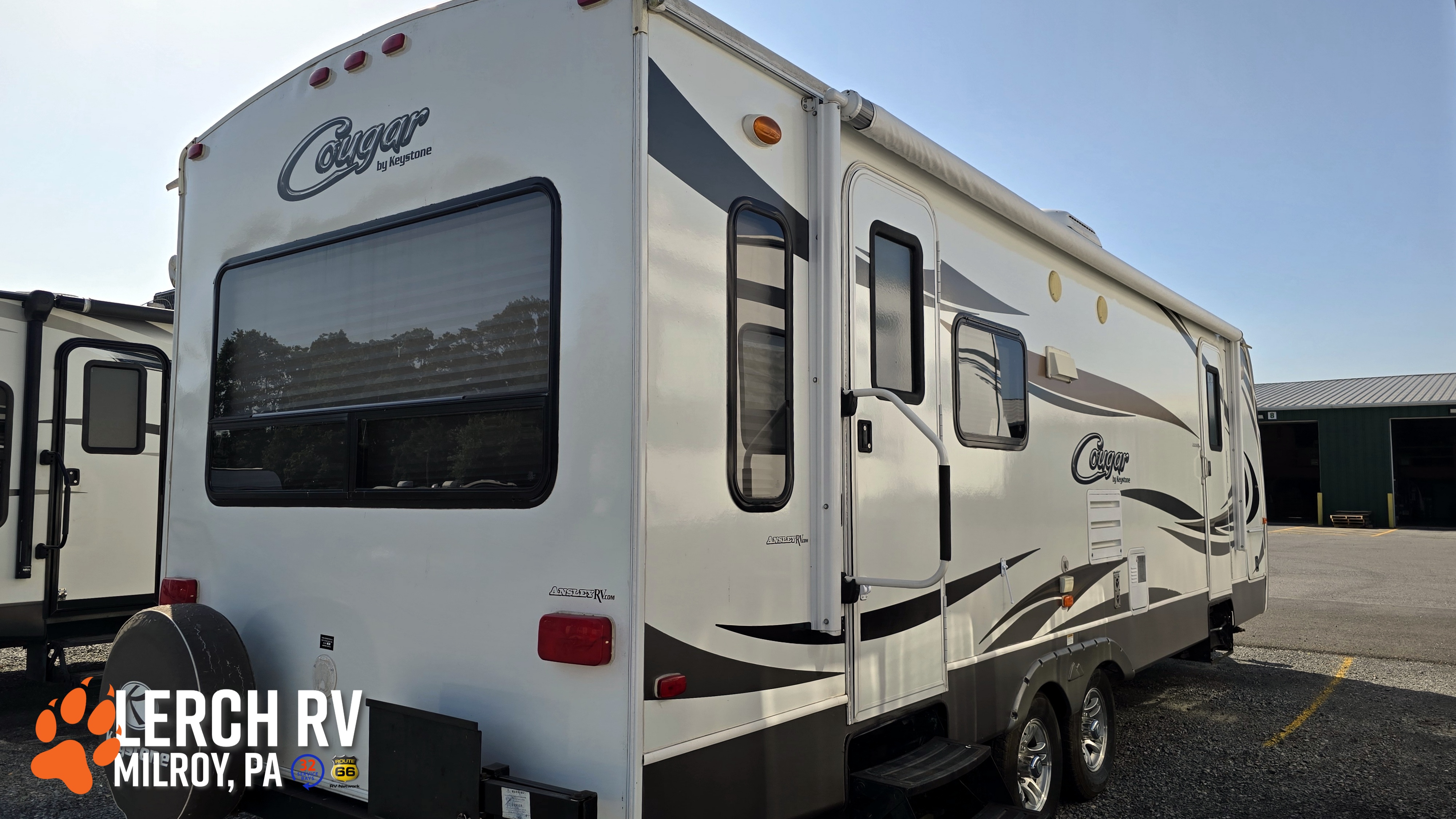 2014 Keystone Cougar XLite 28RLS - Image 4